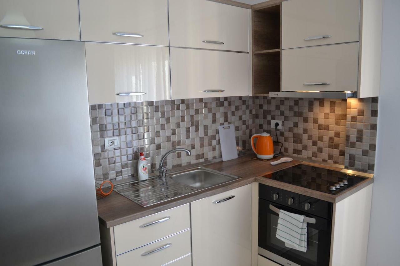 Seaview Bay Studio & Private Garage Влёра Экстерьер фото