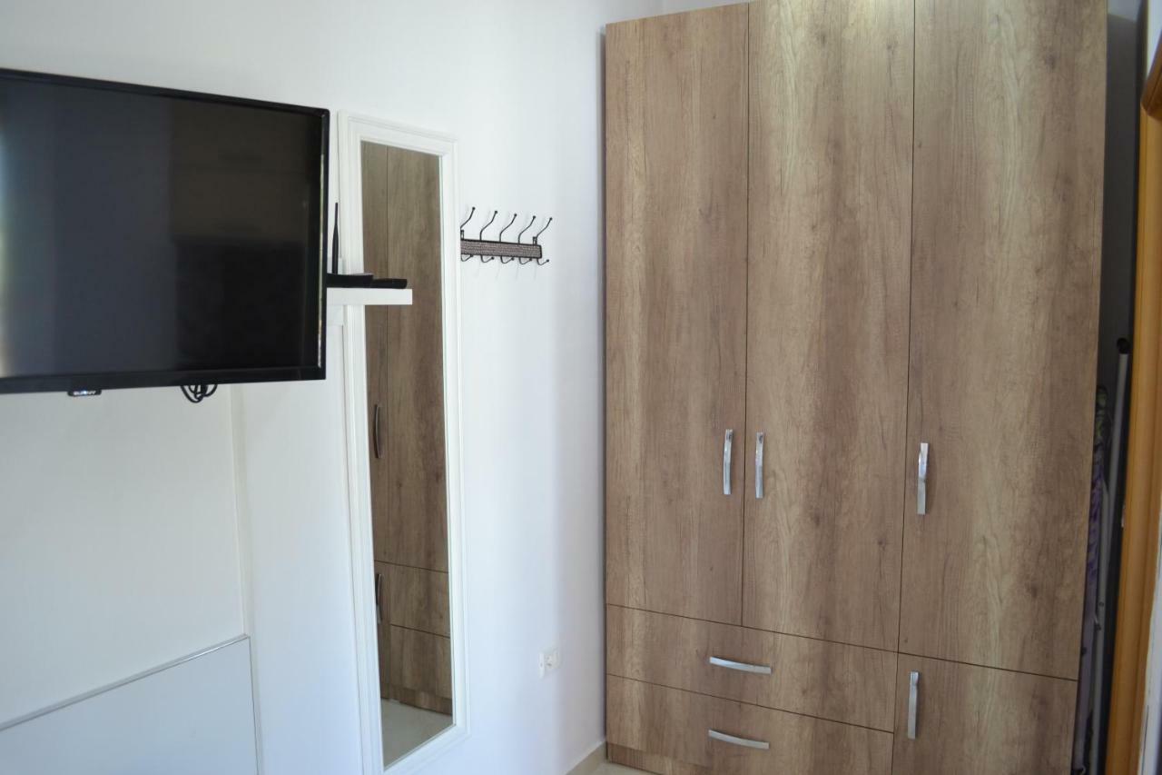 Seaview Bay Studio & Private Garage Влёра Экстерьер фото